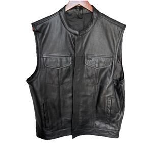 TA Petro Men’s Faux Leather Motorcycle Vest Size M Embossed Tire Brands Black